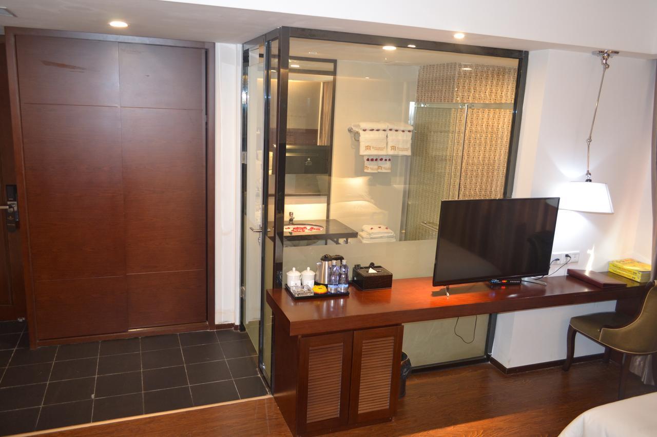 Royal Holiday Hotel Yangon Extérieur photo