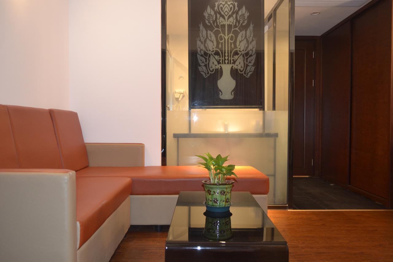Royal Holiday Hotel Yangon Extérieur photo